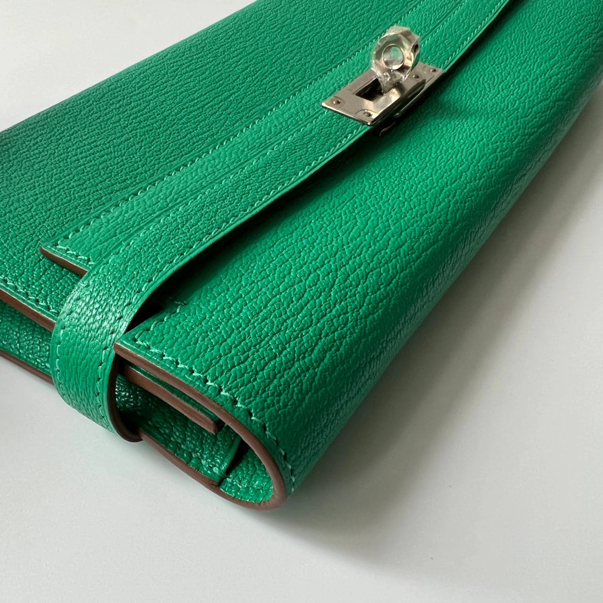 Hermès Kelly Long Wallet Green Chevre Mysore Silver Tone Hardware view11