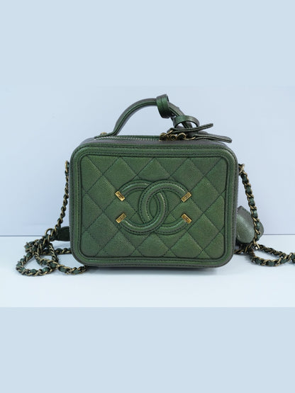 Chanel green Quilted Caviar Leather Shoulder Vanity Case