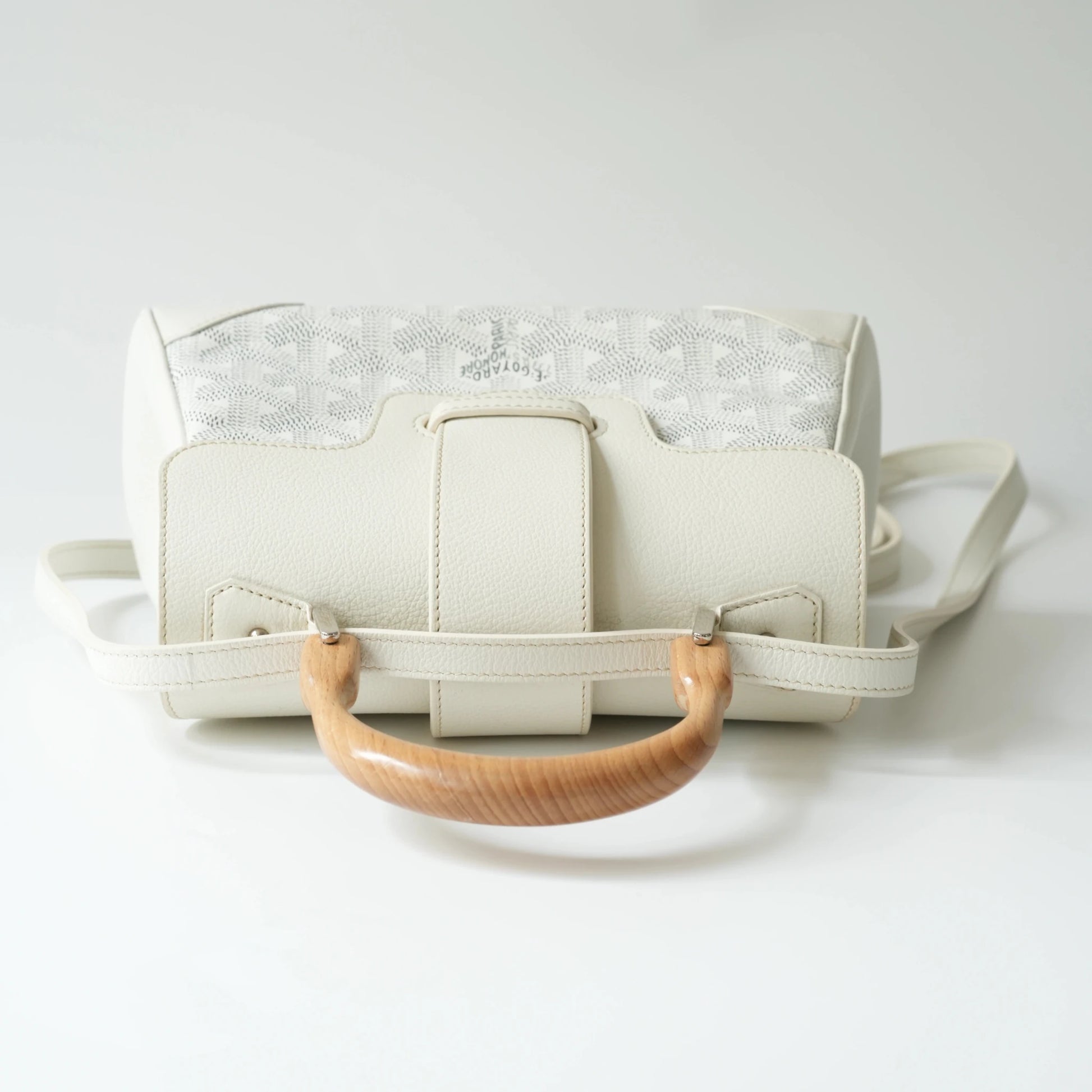 Top view of Goyard Saigon bag with detachable shoulder strap