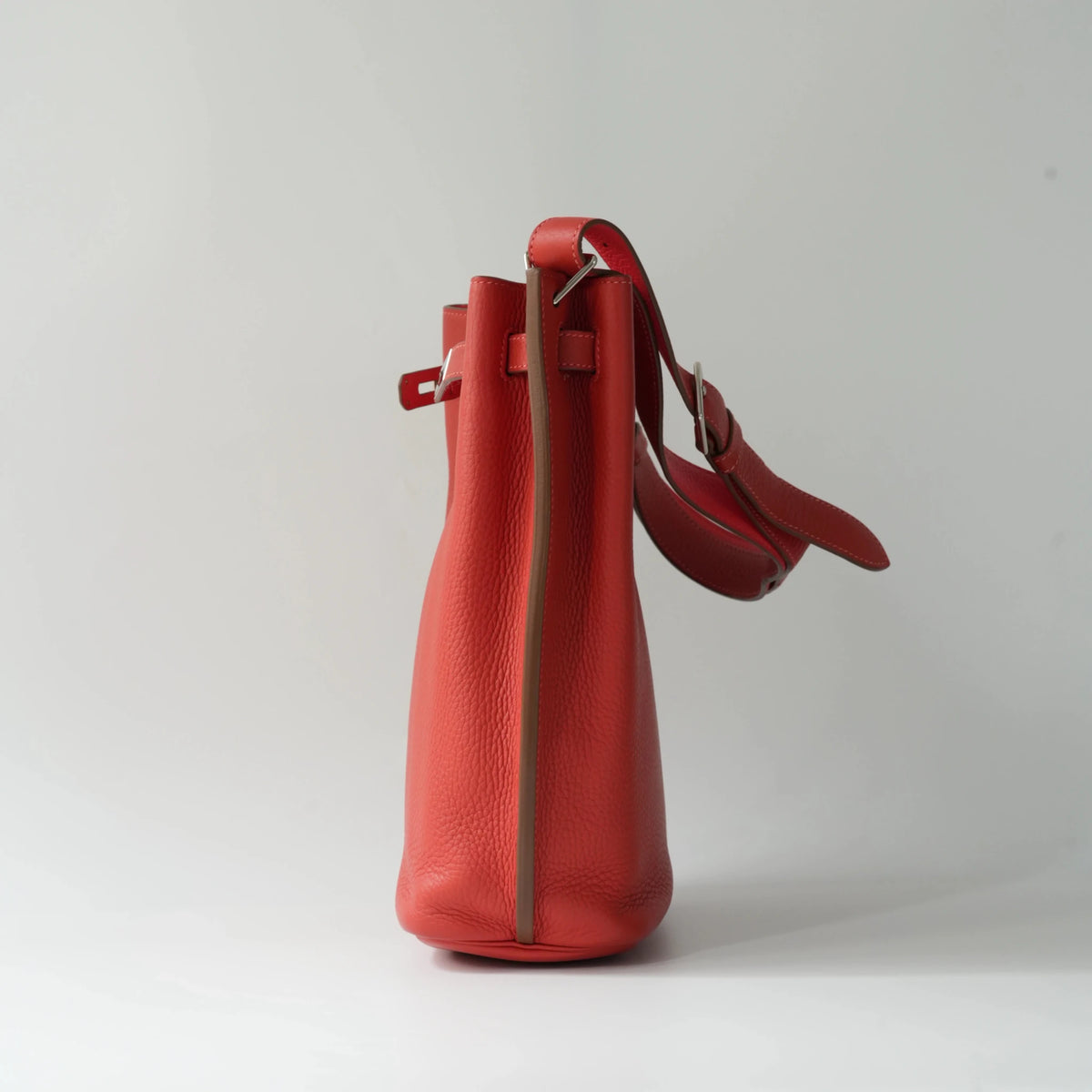 Hermès So Kelly 26 Shoulder Bag Red Togo Calfskin Silver Hardware