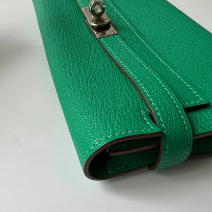 Hermès Kelly Long Wallet Green Chevre Mysore Silver Tone Hardware view10